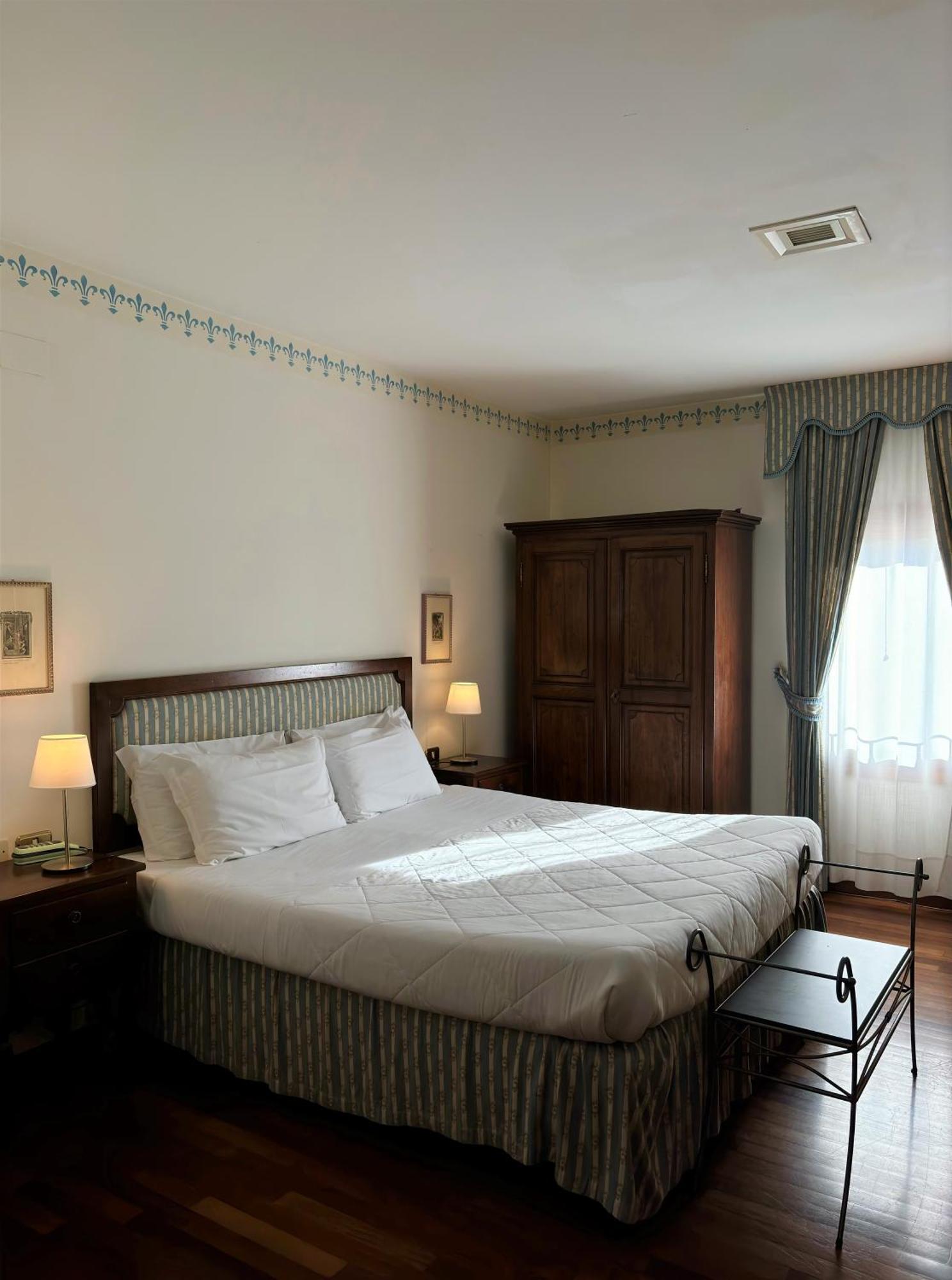 Hotel Villa Luppis Pasiano Di Pordenone Ngoại thất bức ảnh
